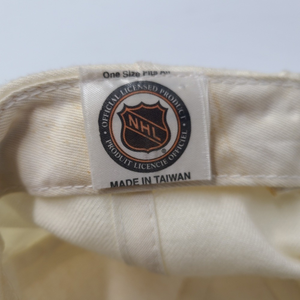 Vintage Anaheim Mighty Ducks Hat Snapback Logo Athletic Purple Cream Sharktooth - Picture 13 of 15